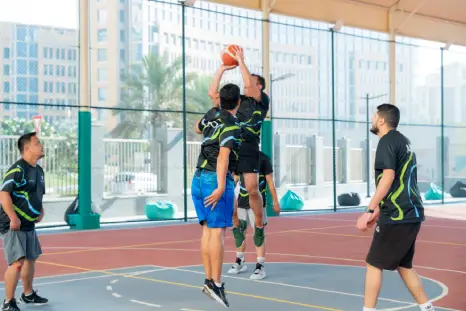 BASKETBALL